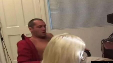 Когда начальница горячая штучка