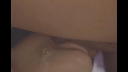 Завязал глаза подружке и трахает