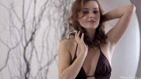 Обнаженная красотка