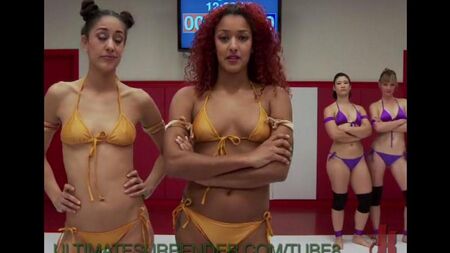 Жесткие лесбиянки на ринге