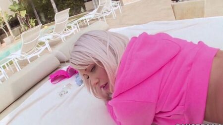 Новый парень решился попробовать трахать ее очко