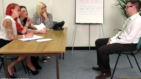 Групповуха в офисе