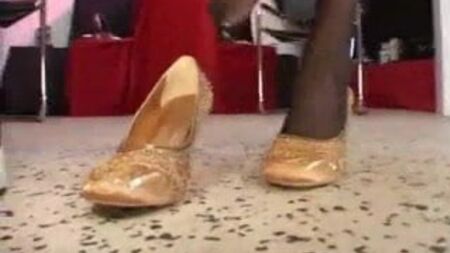 Lesbian Shoe Salon - Fucked with heels