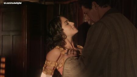 Laura Vandervoort, Romina D'Ugo - Riverworld (2010) HD 1080p Nude? Hot! Watch Online