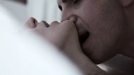 Marin Ireland - 28 Hotel Rooms (2012)