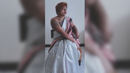 Marumagal Ilaria having fun with her Mamanar