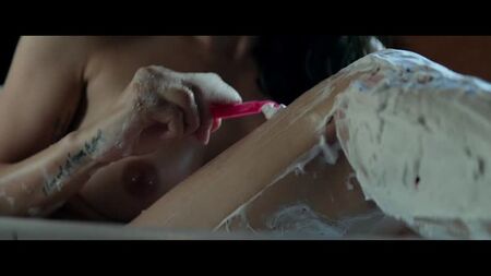 Nadine Crocker, Gage Golightly Nude - Cabin Fever (2016) HD 720p Web-Dl / Надин Крокер, Гейдж Голайтли - Лихорадка