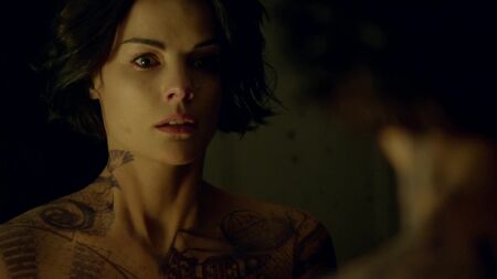 Jaimie Alexander Nude - Blindspot (2015) - s01e01 (1080p)