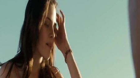 Kristen Stewart - Into The Wild