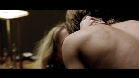 Amber Heard, Ryanne Duzich - Friday Night Lights 2004 (sex scene, сцена секса, эротика)