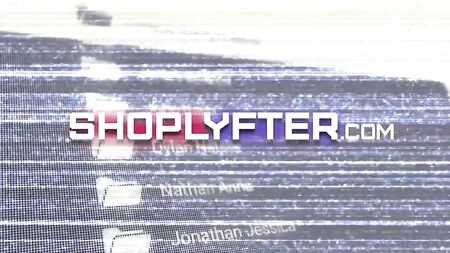 Viva La Revolucion - Three Cubanitas Sell Their Culos Online