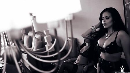 Demi Rose Mawby Chloe Saxon