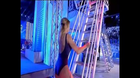 Anna Falchi - Jump! Stasera mi tuffo