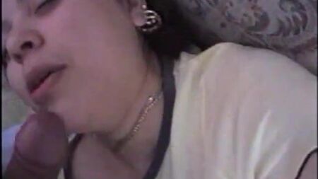 chubby girl from Craigslist fucked on the sofa