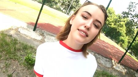 Учитель по физре трахнул студентку за зачёт