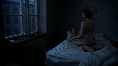 Hanna Eriksson Nude in Sanger fran andra vaningen (2000)