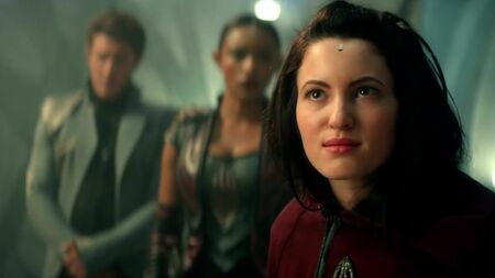 Emilia Burns. Ivana Baquero - The Shannara Chronicles s1e04