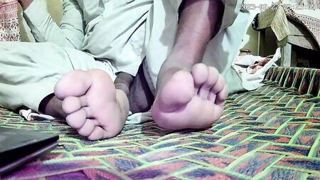 Pakistan girl and boy sex in the bedroom 3977