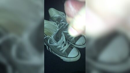 Cum on girls grey converse hi-tops