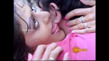 Mallu Bhanupriya Hot