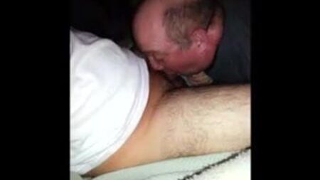 Older men sucking a nice penis