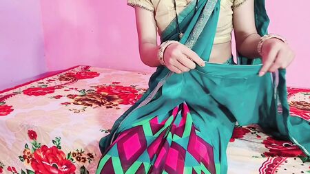 Indian Hot Nokrani Ki Chudai Malkin Ke Jane Ke Bad