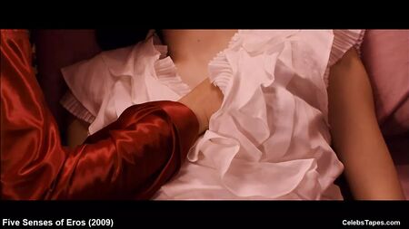 Chong-Ok Bae & Jeong-hwa Eom nude & hot sex actions in movie