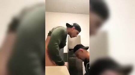 Ssst, taci ca ne aude