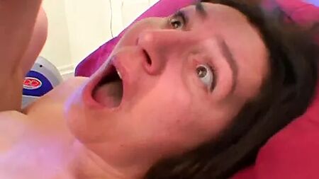 AMATEUR MATURE HOMEMADE ANAL SEX