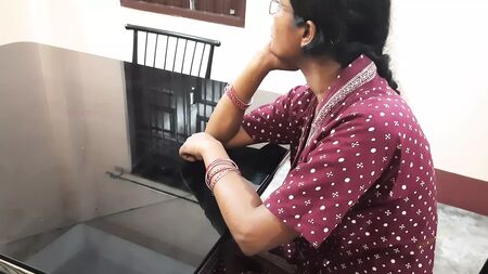 Dostki Step Mom Chud Geyi Mujhse - Friends Hot Mom