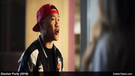 Kinsey Wolanski, Simona Shyne & Sole Bovelli Nude Scenes