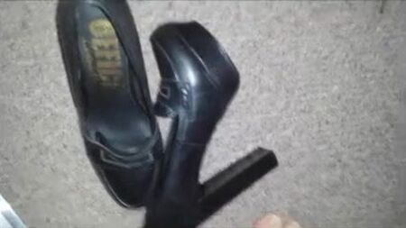 Chunky heel loafers covered with huge load