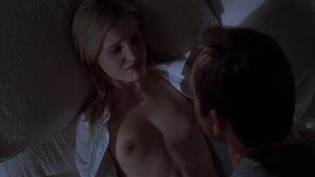 Mena Suvari - American Beauty (1999)