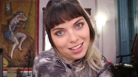 Милый, минет дело приятное, но и жарить меня тоже надо!