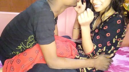 Chacha Ki Virgin ladki ko Pahli Chudai Ka Maza Diya, Hindi Me Chuda