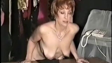 Mature Mary teasing more - negrofloripa