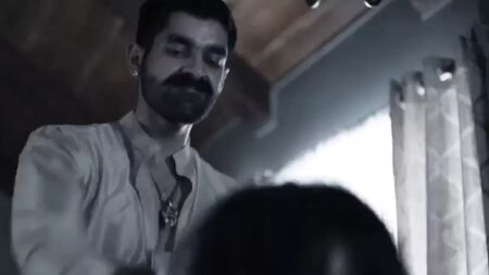 Majburi Main Chudwana pada