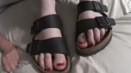 19yr girl in Birkenstock