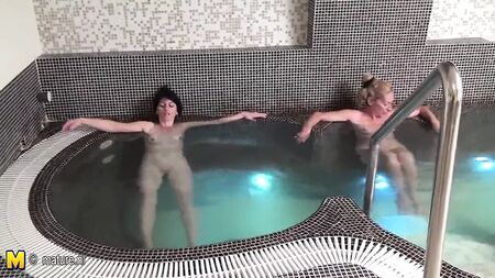 Real amateur mature stepmothers getting naked