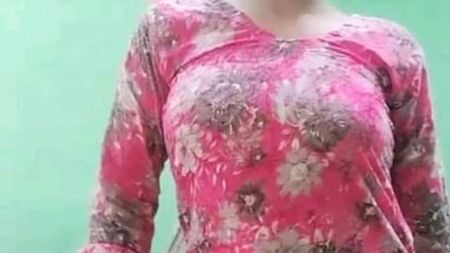 Bihari ladki ki chut dekh kar pani nikl aaya fir maje le kar