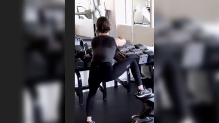 Alison Brie shaking her ass at the gym