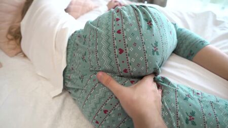 Хватит спать, пора писю разминать