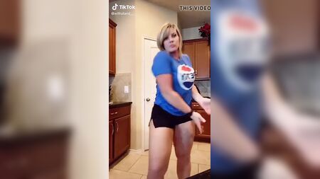Pawg step mom on tiktok