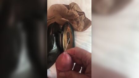 A fan buys my worn cabin crew heels and shoots cum in them