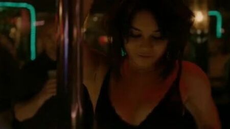 Vanessa Hudgens - The Frozen Ground 02