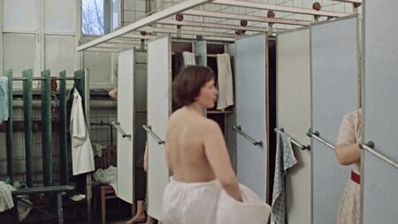 Moskva Slezam Ne Verit (1979) ep01 002