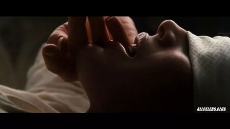 Kim Basinger in 9 1-2 Weeks