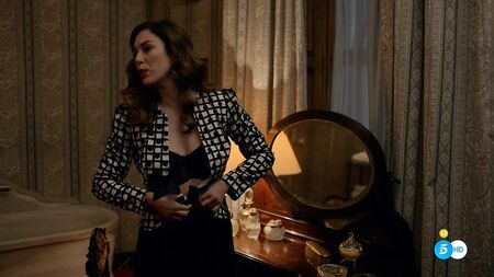 Blanca Suarez - Lo Que Escondian Sus Ojos