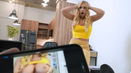 [DadCrush] Bailey Brooke - Titty Pics