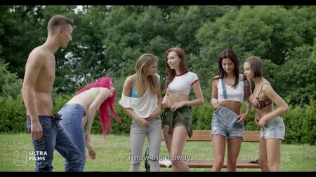 Парнишка и 5 красоток устроили оргию | casting blowjob czech brazzers школьница малолетка вписка вписон групповуха